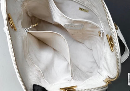 Chanel Caviar Quilted Hobo Shoppers Tote Bag - White / 24K Gold Plated Hardware