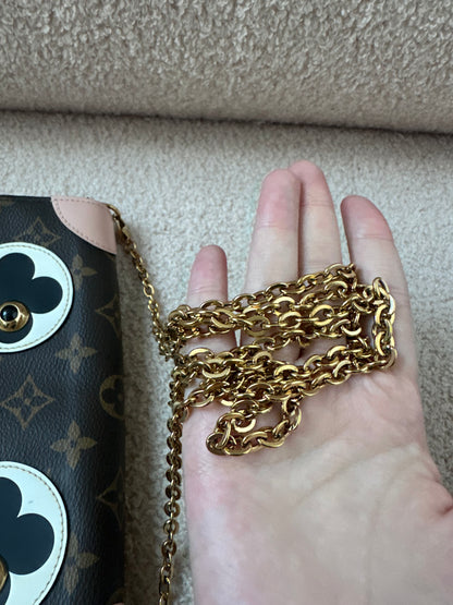 Louis Vuitton Limited Edition Valentine Dog Pochette Felicie Crossbody Bag - Monogram / Rose Ballerine