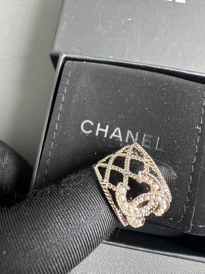 Chanel CC Pearl Mesh Ring Light Gold Hardware