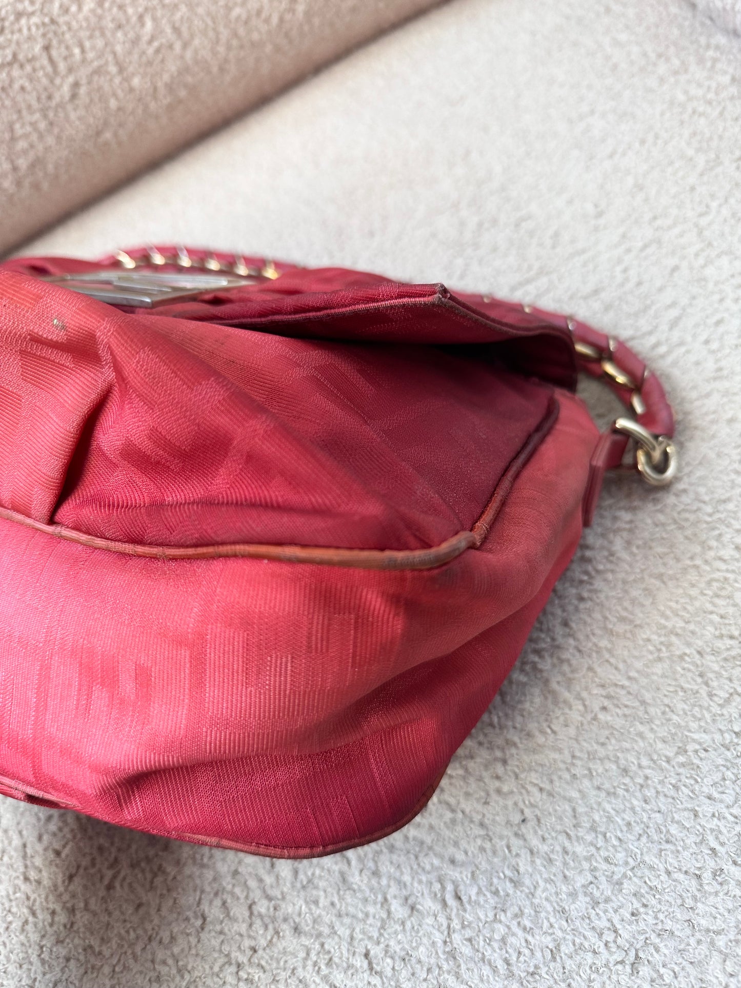 Fendi Mamma Baguette Red Fabric / Gold FF Hardware