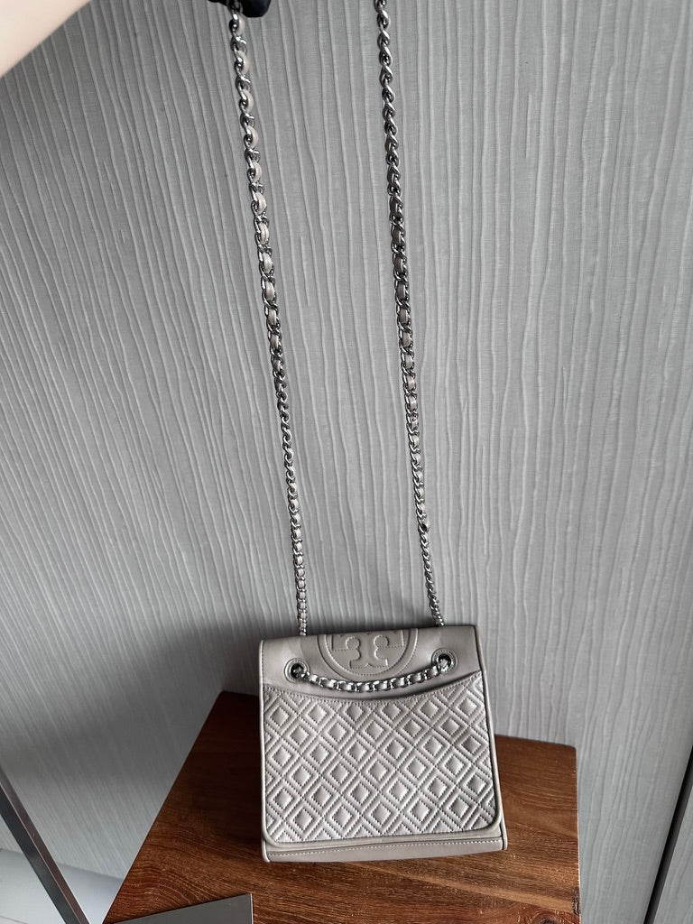 Tory Burch Fleming Crossbody Bag in Grey Leather