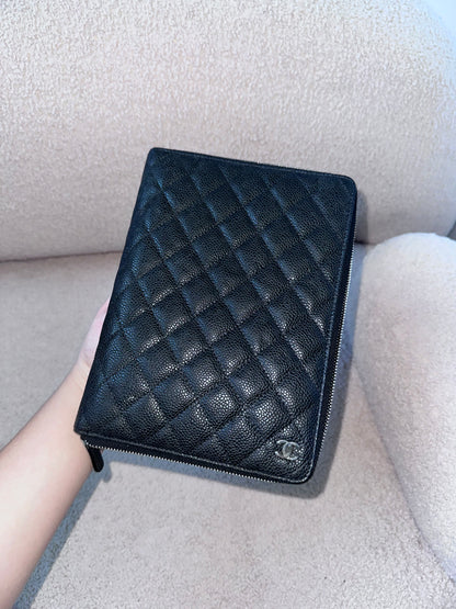RARE Chanel Caviar Quilted Zip Around Organiser Agenda Large Clutch