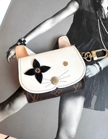 Rare Louis Vuitton Cat Earpods AirPods Case Bag Charm