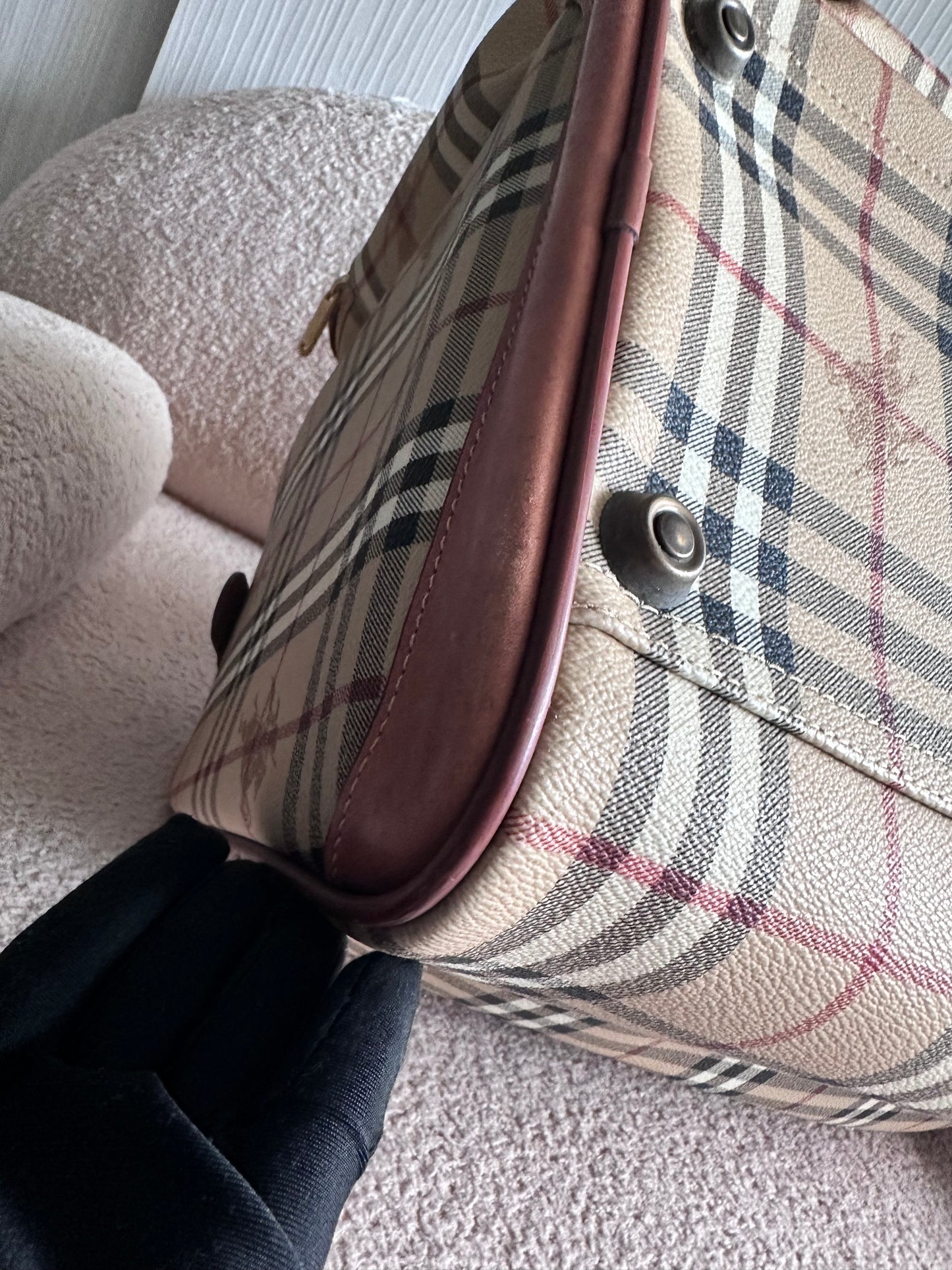 Burberry XXL Carry On Luggage Carrier Duffle Bag