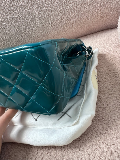 Chanel Jumbo Patent Quilted Classic Flap Bag