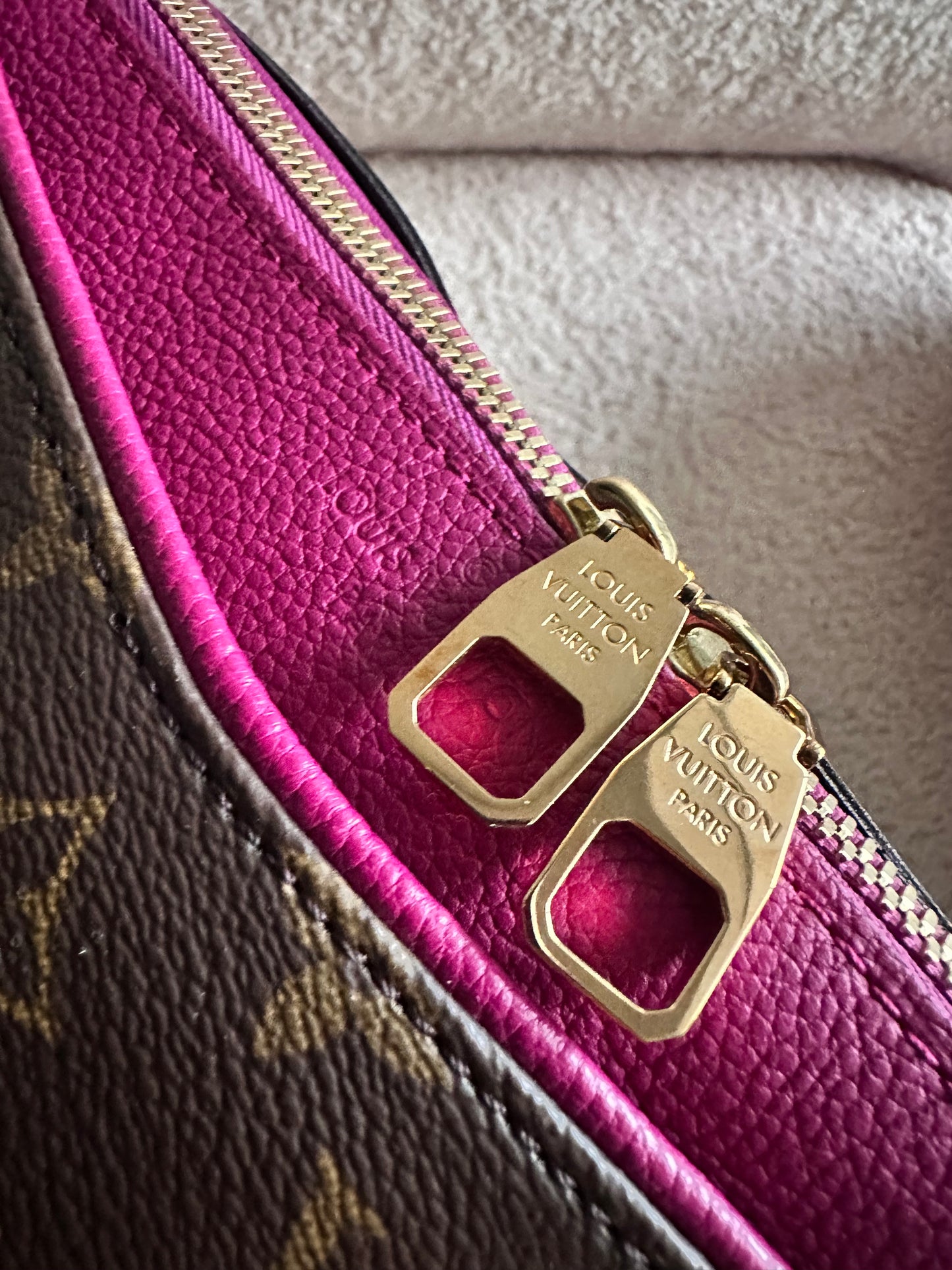 Louis Vuitton Monogram Pallas MM Tote Bag - Rose Fuchsia