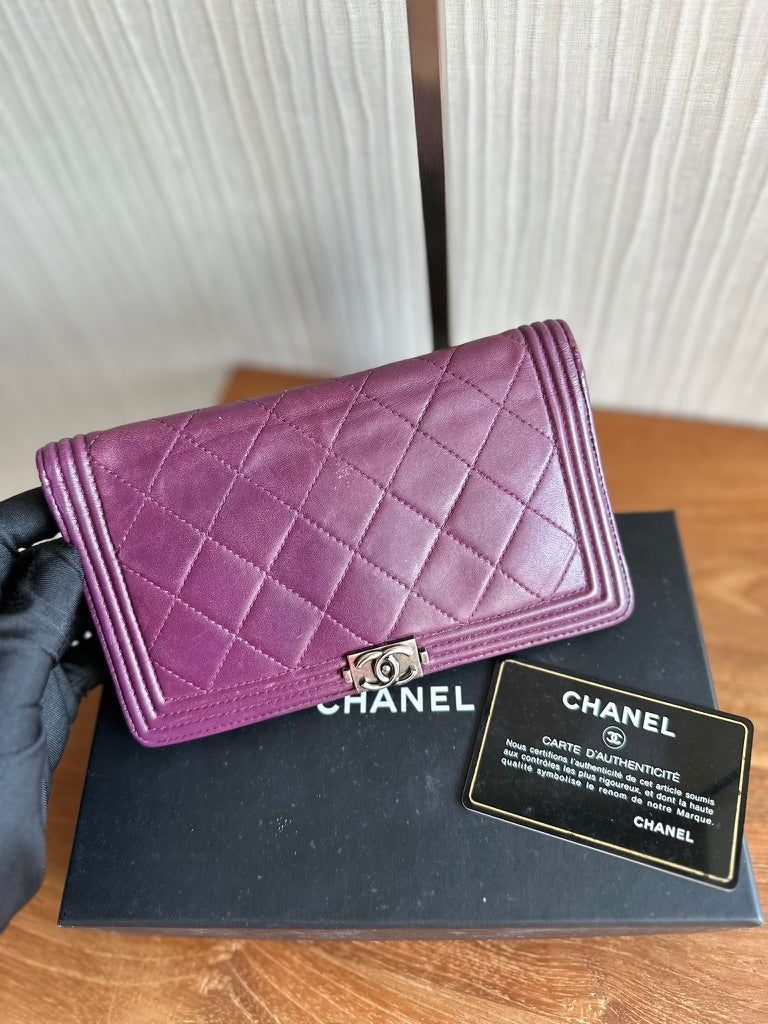 Chanel Boy Bifold Classic Wallet Purple Leather