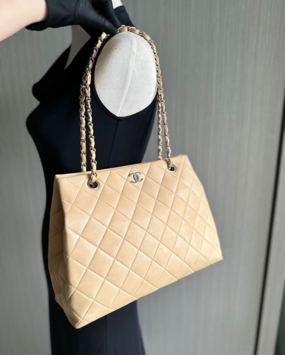 Chanel Vintage Quilted Classic Shoppers Tote Bag - Beige / Silver Hardware