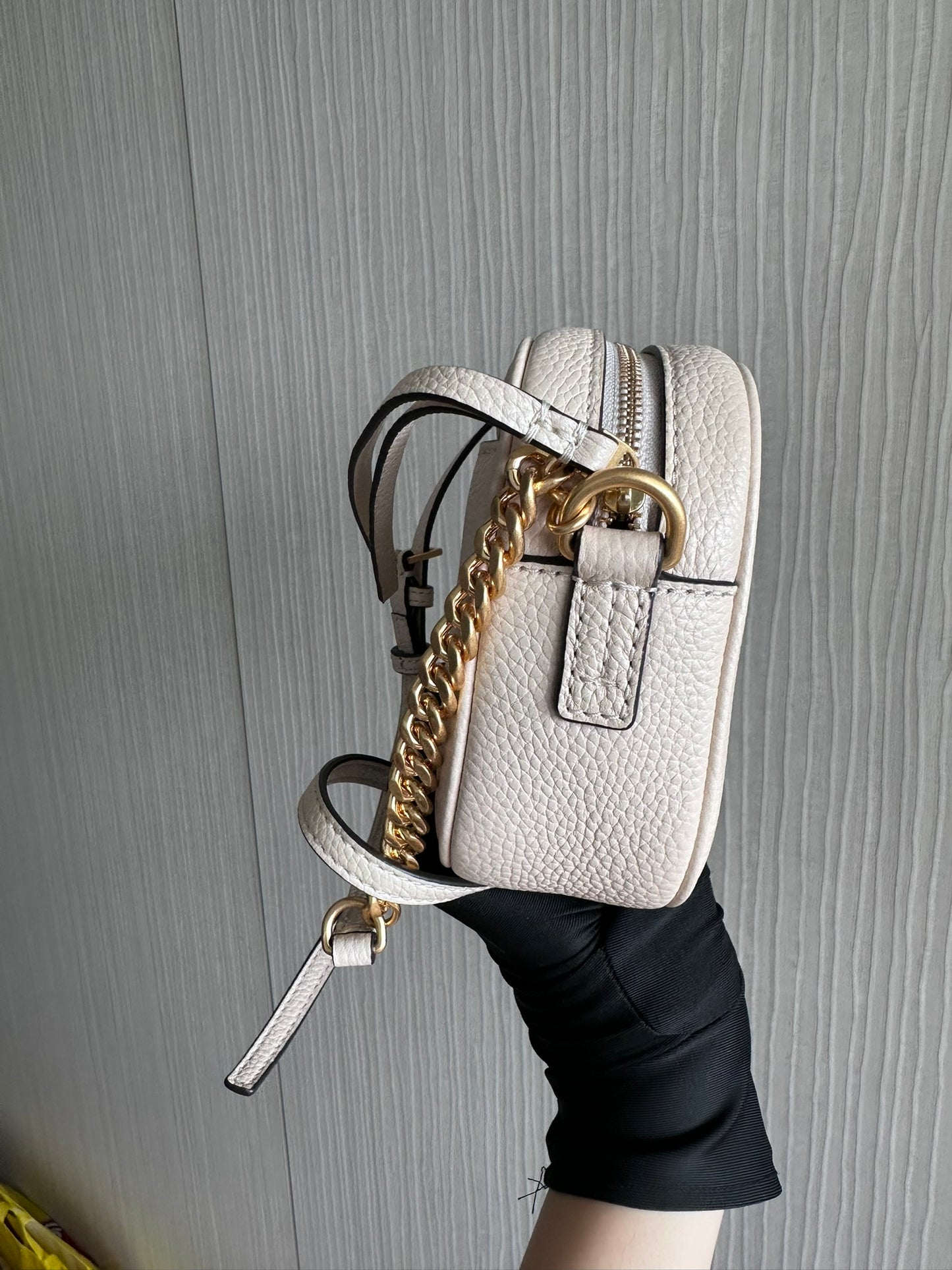 Tory Burch McGraw Camera Crossbody Bag Cream Beige