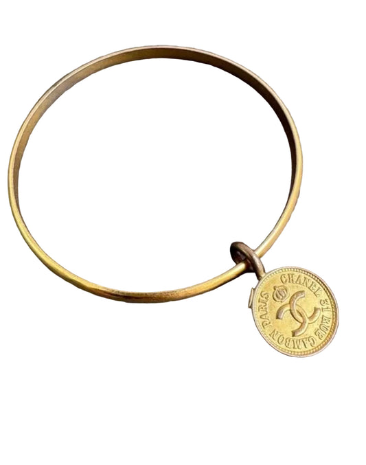 Chanel 1885 Vintage 24K Gold Paris Coin Medallion Charm Bangle Bracelet