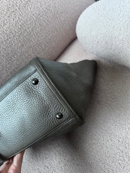 Gucci Large Soho Hobo Shoulder Bag Metallic Grey
