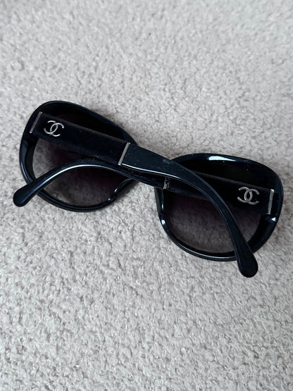 Chanel Vintage Oversized CC Logo Felt Sunglasses
