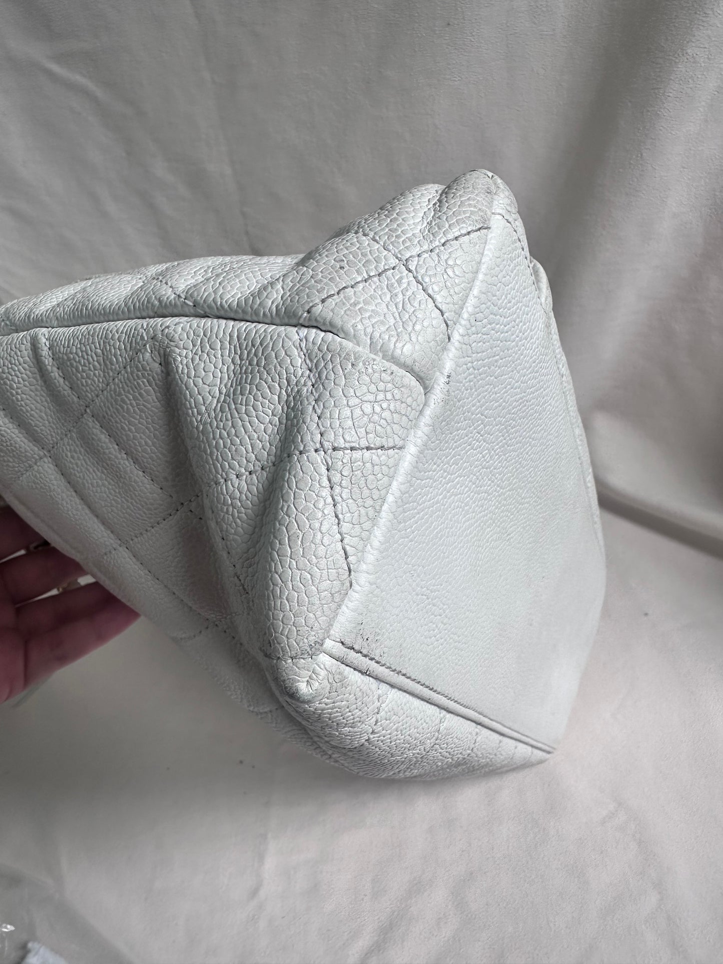 Chanel Caviar Quilted Hobo Shoppers Tote Bag - White / 24K Gold Plated Hardware