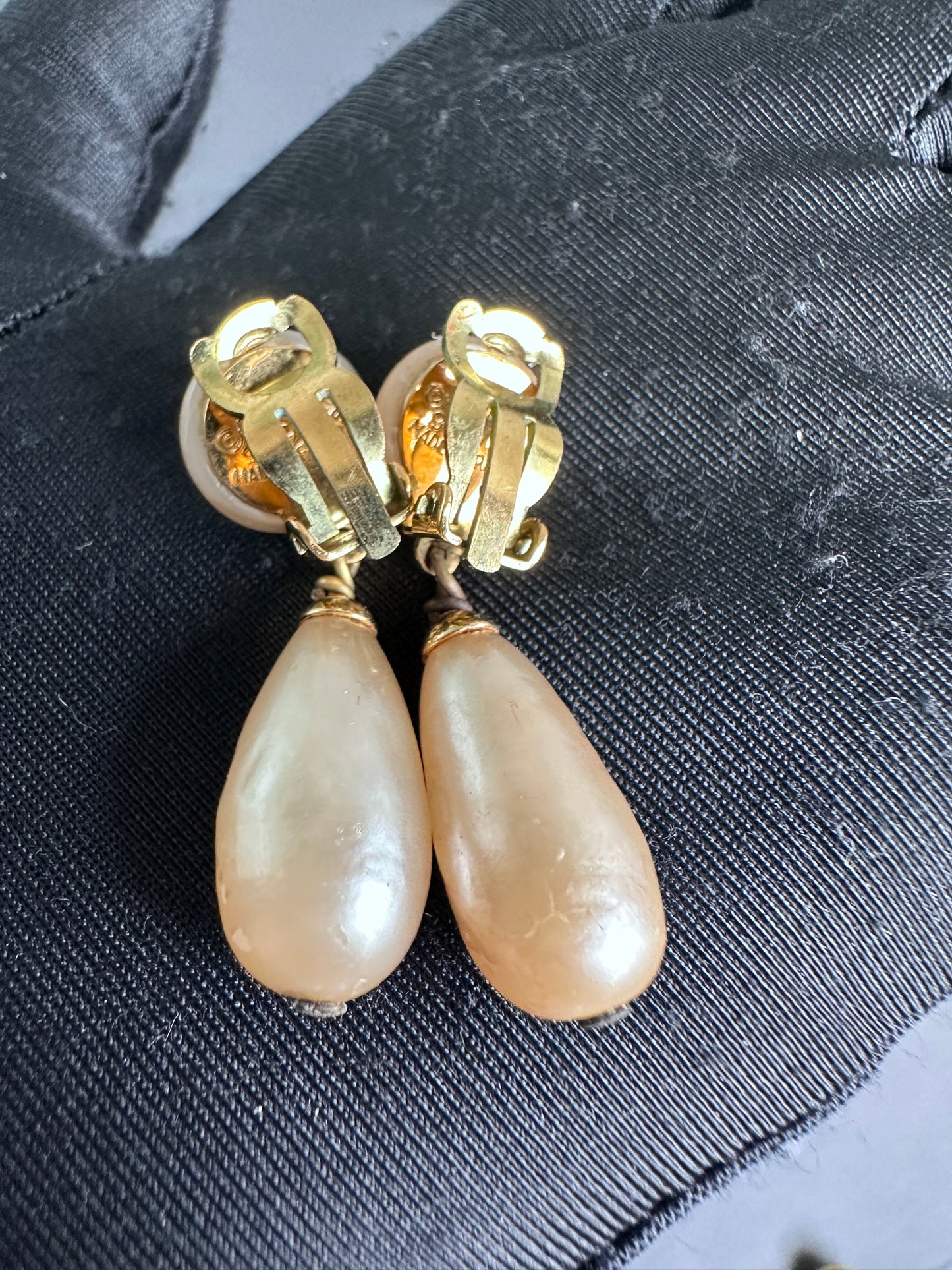 RARE Chanel 1994 Vintage Pearl Dangling Earrings 24K Gold Plated