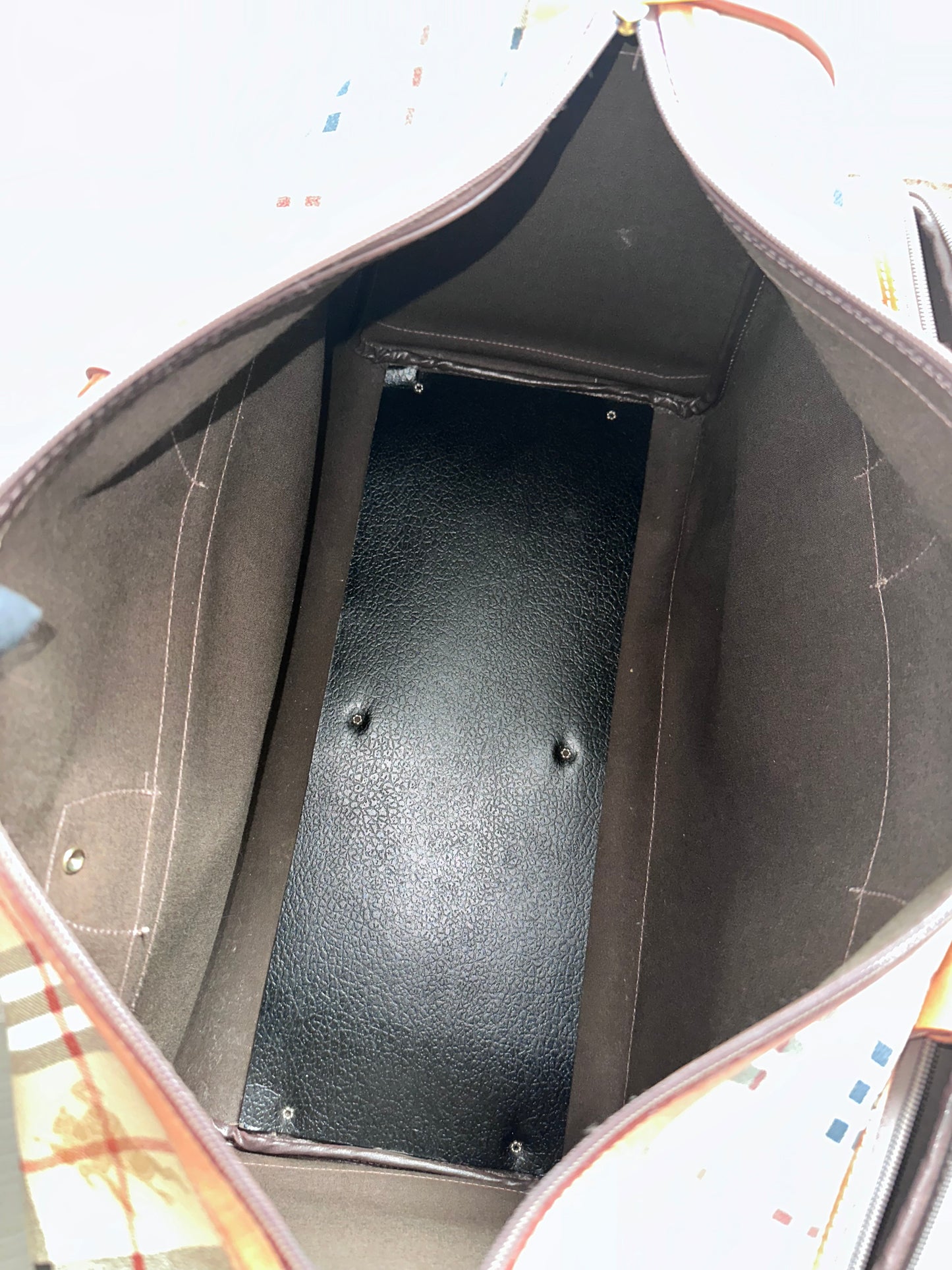 Burberry XXL Carry On Luggage Carrier Duffle Bag