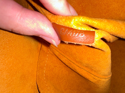 Louis Vuitton V Tote bag MM - Monogram / Tan Leather