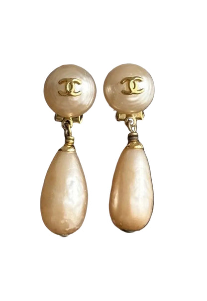 Rare Chanel 1994 Vintage Pearl Dangling Earrings