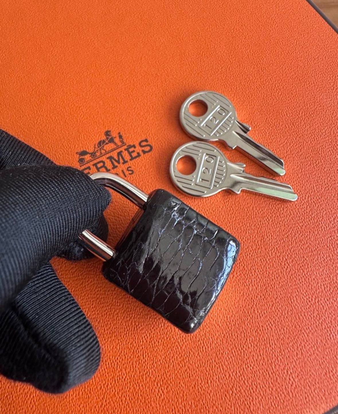 Hermes Noir Shiny Porosus Alligator Croc Palladium Hardware Lock and Keys