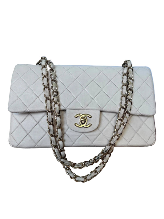 Chanel Classic Medium Double Flap Vintage - White Leather / 24K Gold Plated Hardware