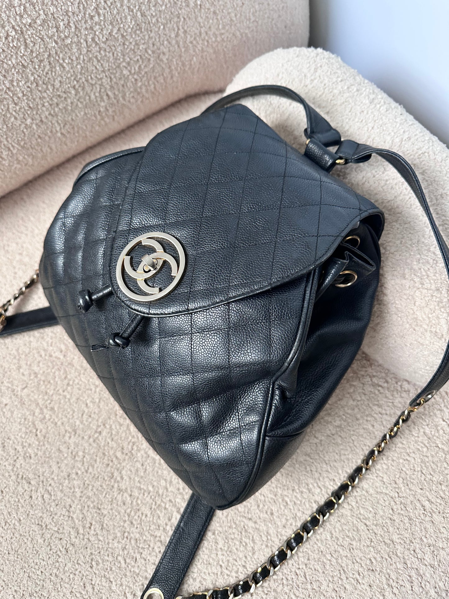 Chanel Caviar Large Vintage Quilted CC Backpack - Black / 24k Gold Plated Hardware