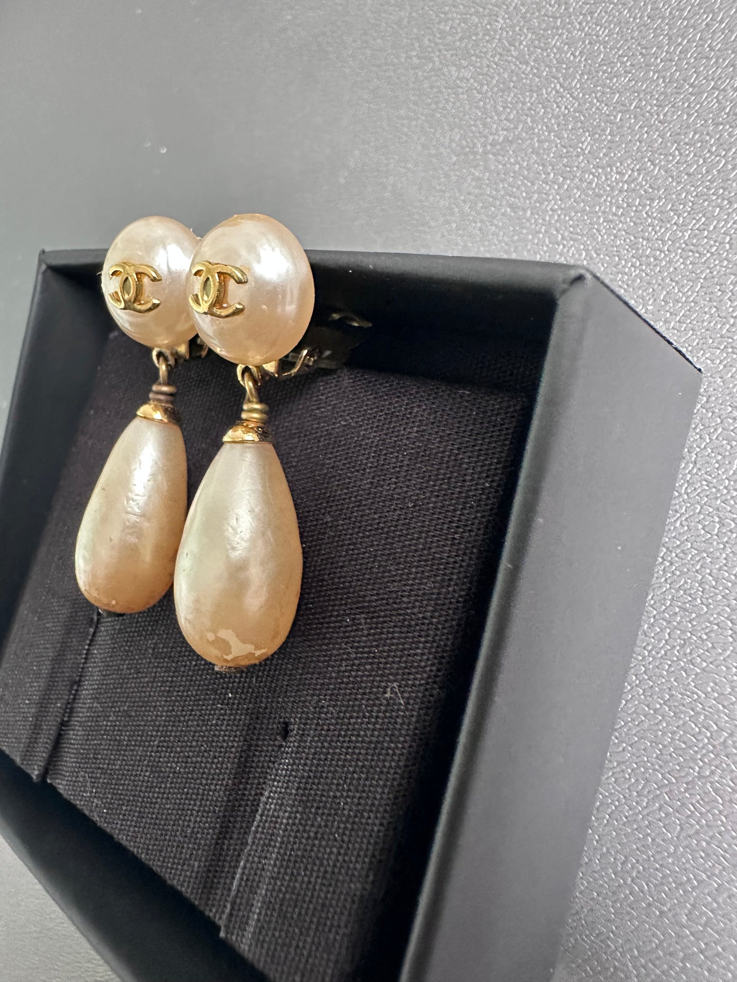 RARE Chanel 1994 Vintage Pearl Dangling Earrings 24K Gold Plated