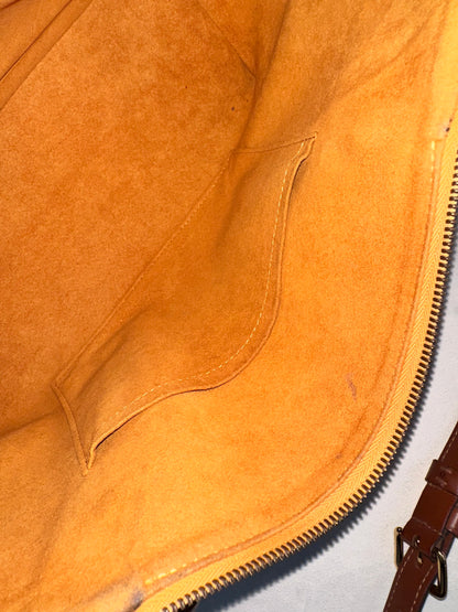 Louis Vuitton V Tote bag MM - Monogram / Tan Leather
