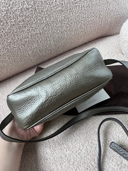Gucci Soho Disco Crossbody Bag Metallic Silver