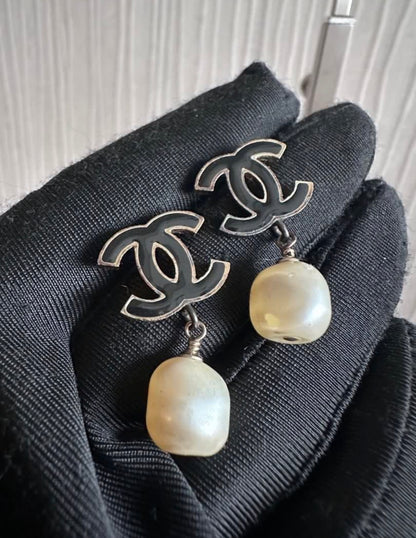 Chanel Classic CC Natural Pearl Dangling Earrings