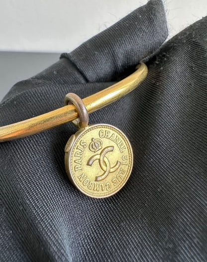 Chanel 1885 Vintage 24K Gold Paris Coin Medallion Charm Bangle Bracelet
