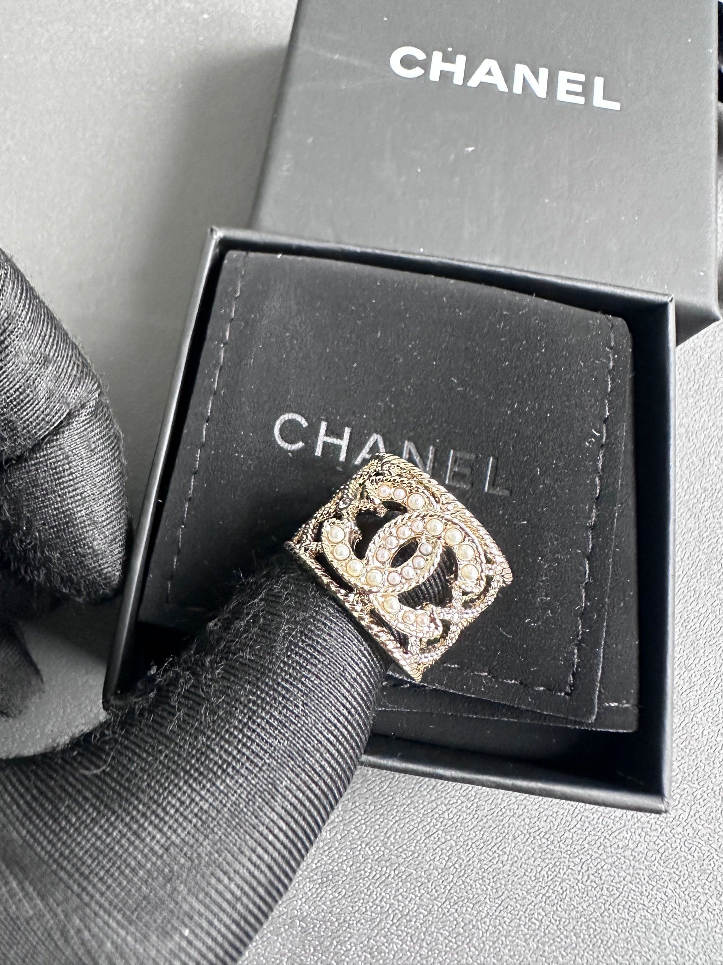 Chanel CC Pearl Mesh Ring Light Gold Hardware