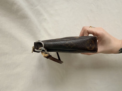 Louis Vuitton Pochette Accessoires Monogram Shoulder Bag