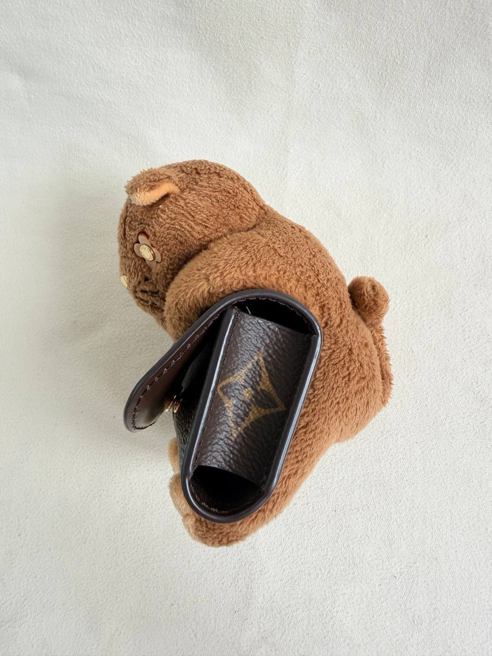 Limited Edition Louis Vuitton 2025 Cat Plushie Earpods Case Bag Charm