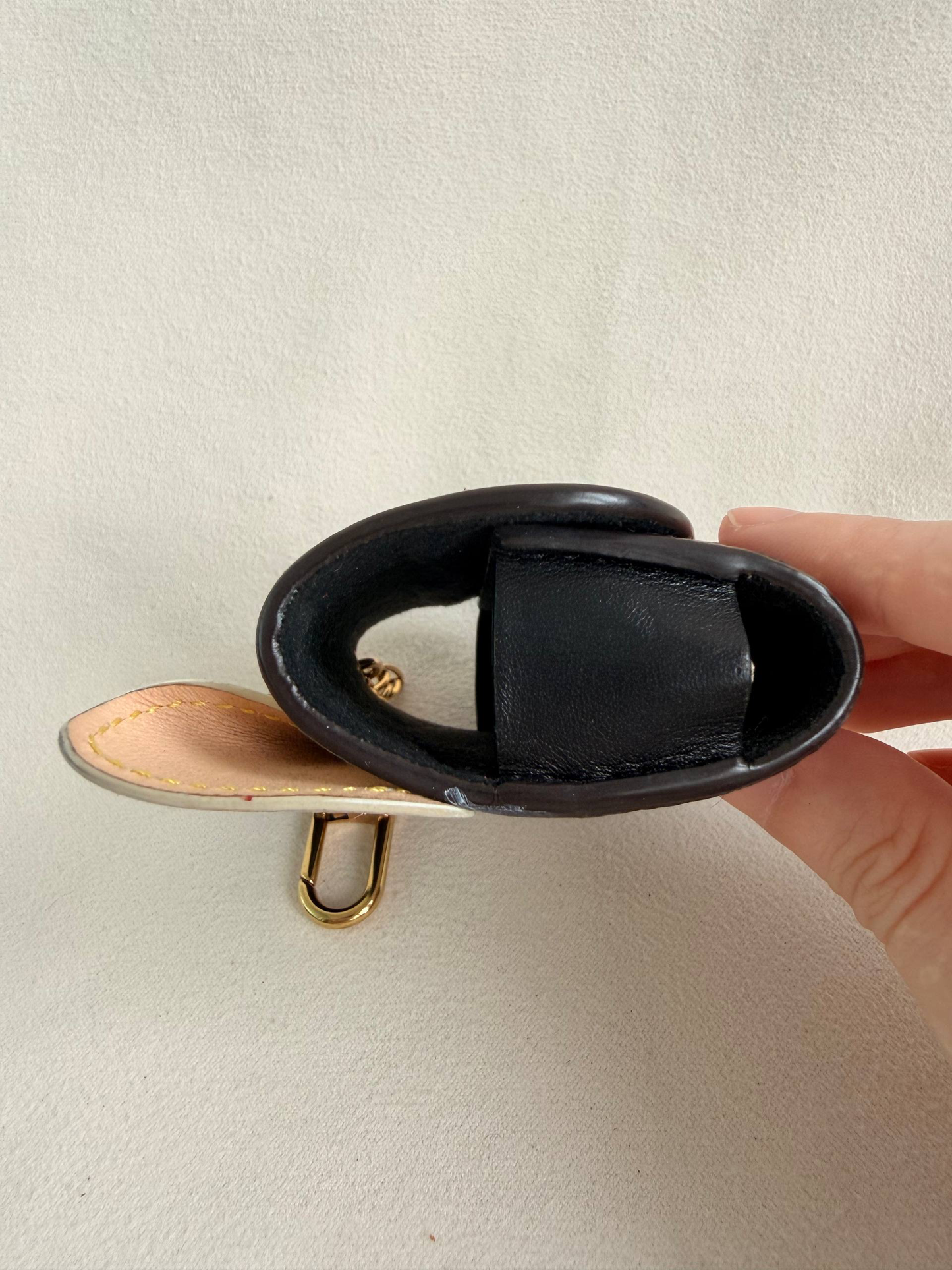 Rare Louis Vuitton Cat Earpods AirPods Case Bag Charm