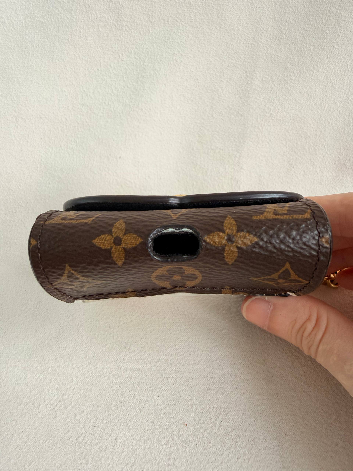 Rare Louis Vuitton Cat Earpods AirPods Case Bag Charm
