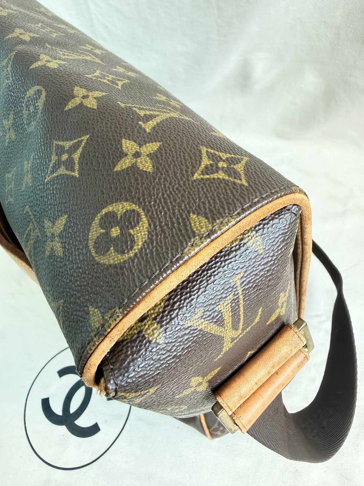 Louis Vuitton Abbesses Monogram Messenger Bag