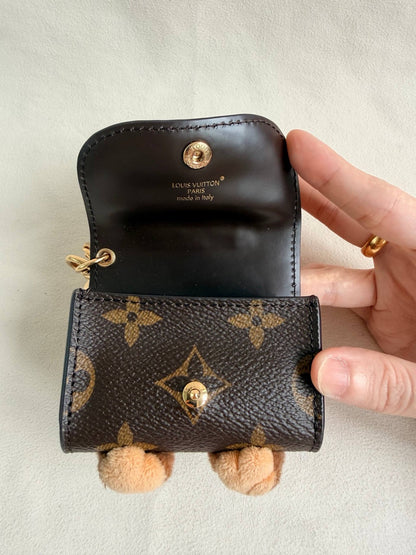Limited Edition Louis Vuitton 2025 Cat Plushie Earpods Case Bag Charm