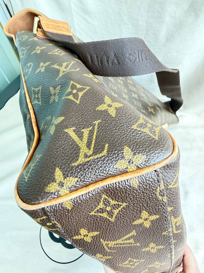 Louis Vuitton Abbesses Monogram Messenger Bag