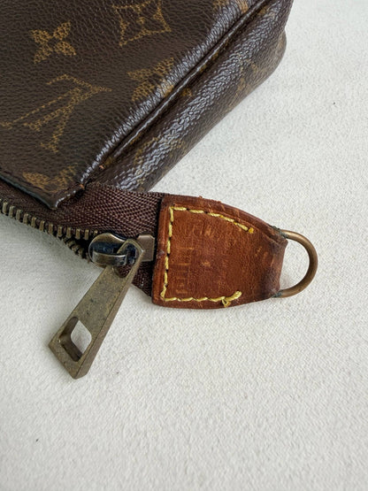 Louis Vuitton Pochette Accessoires Monogram Bag