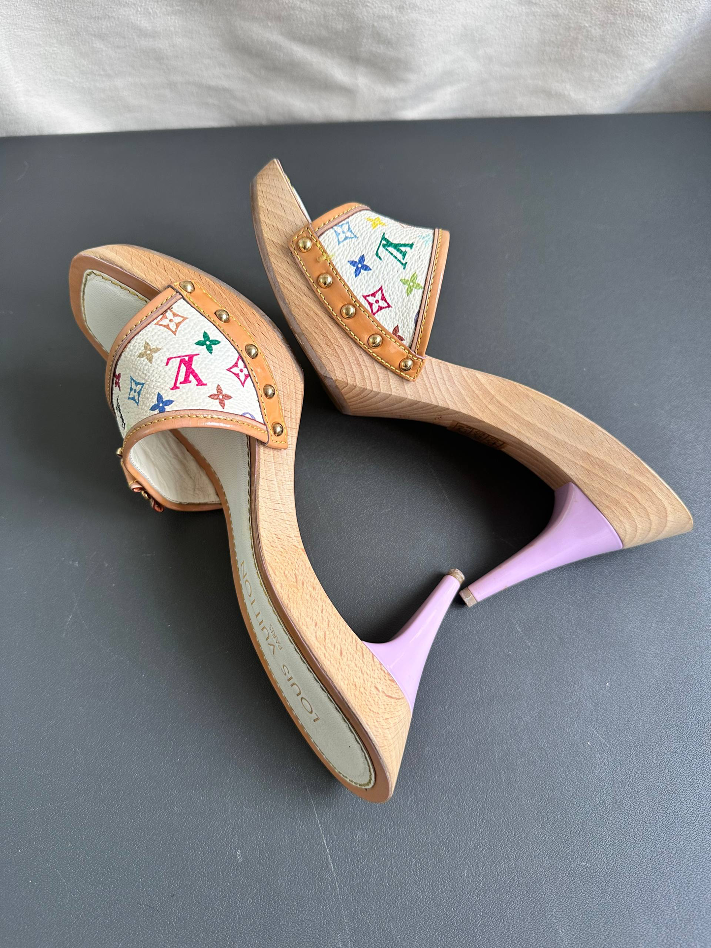 Louis Vuitton 2003 White Takashi Murakami Ribbon Mules Heels