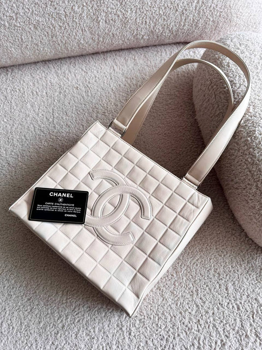 Chanel Vintage Beige Chocolate Bar Shoulder Tote Bag
